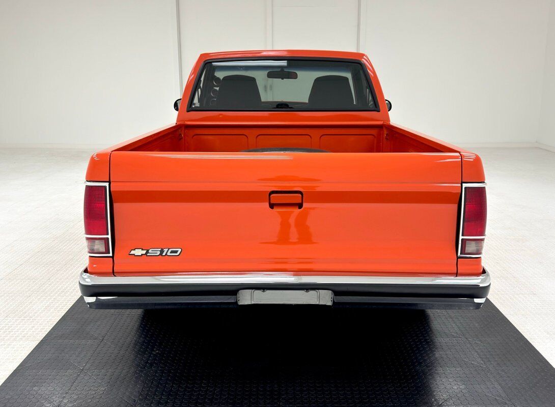 Chevrolet-S-10-Pickup-1986-3