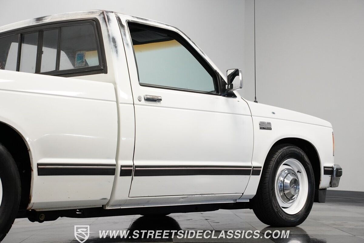 Chevrolet-S-10-Pickup-1987-28