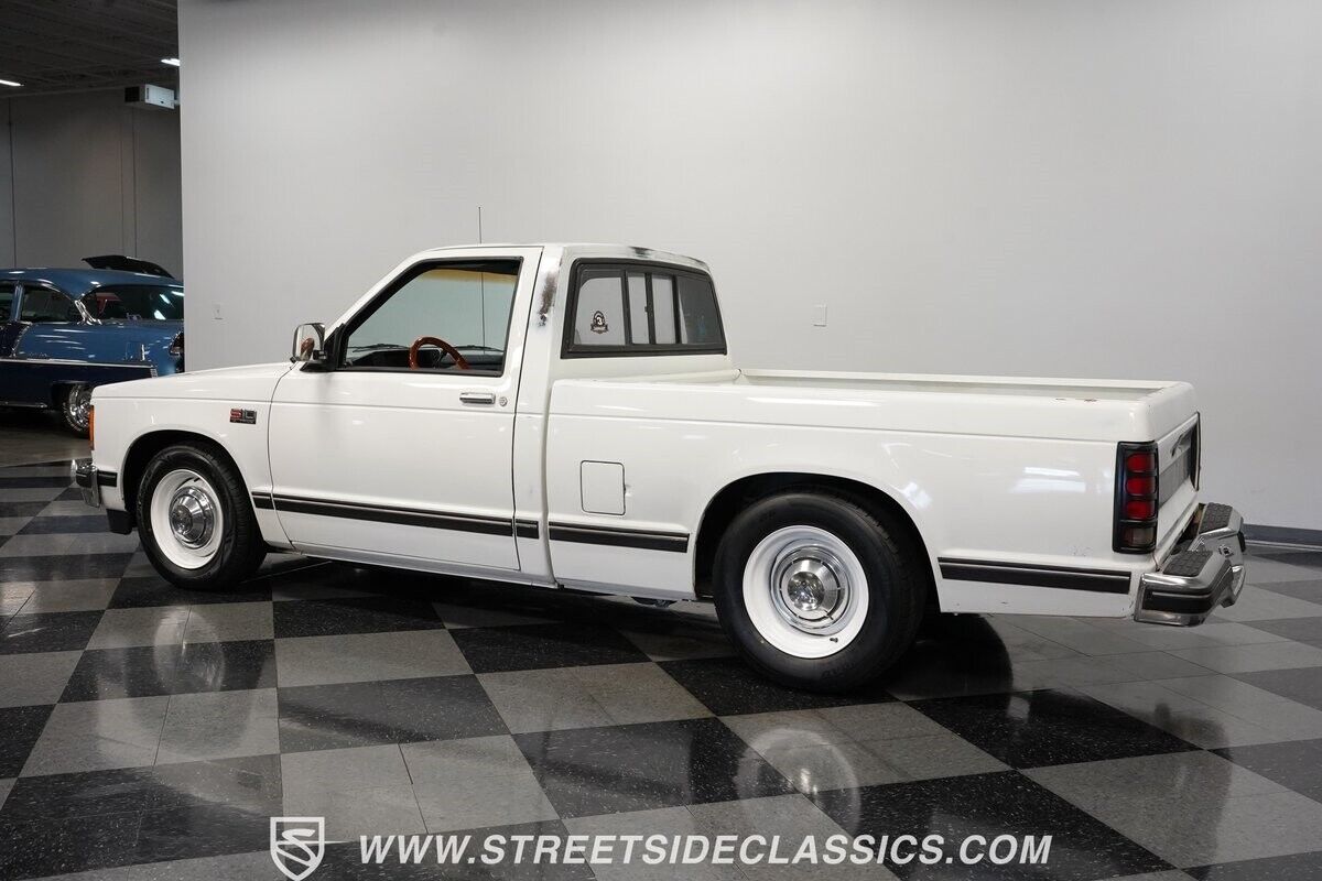 Chevrolet-S-10-Pickup-1987-8