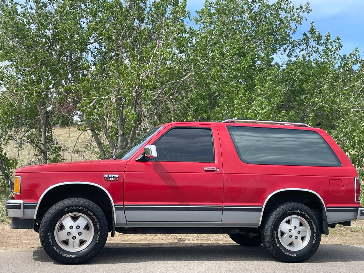 Chevrolet-S10-blazer-1989-19