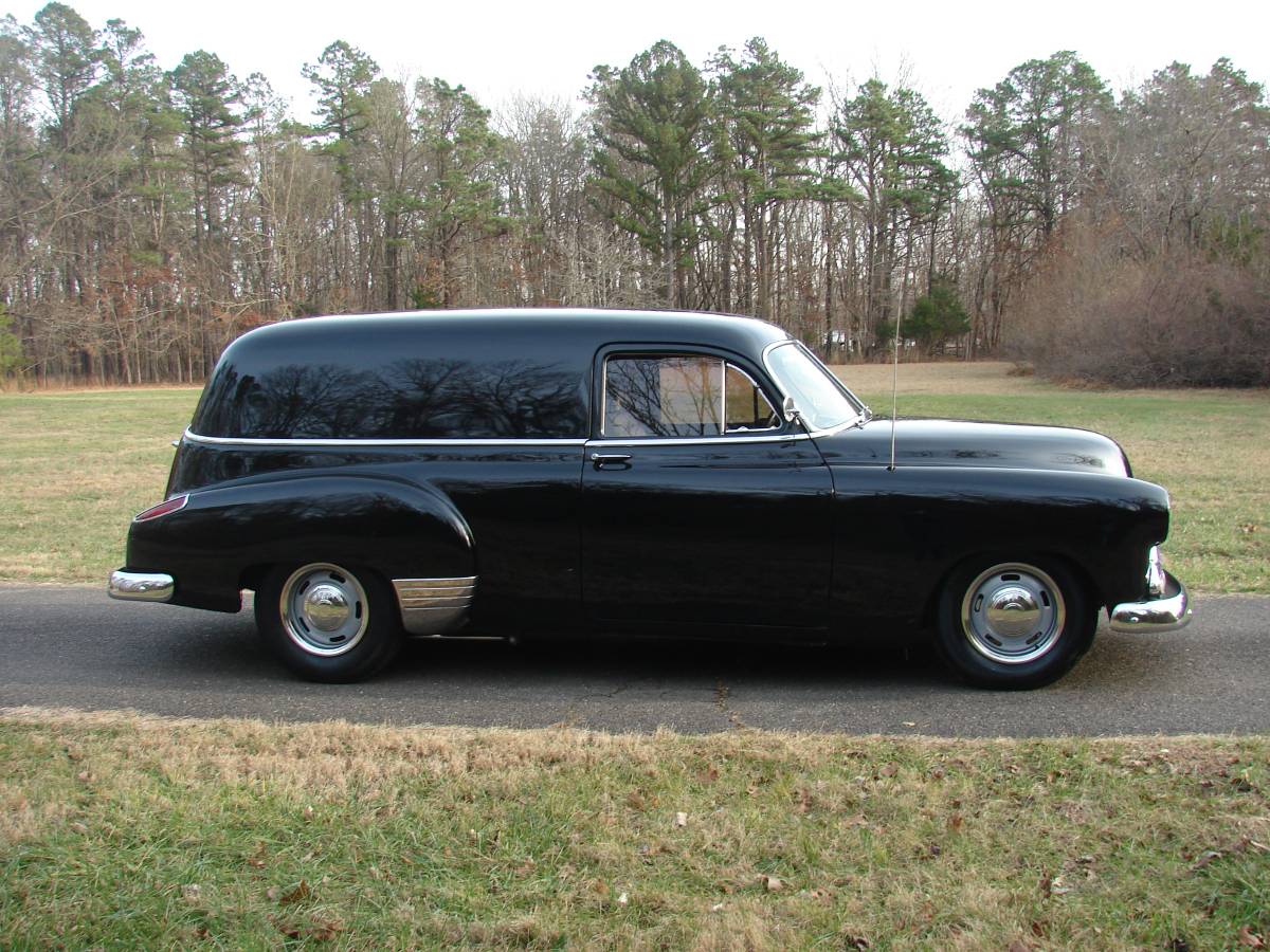 Chevrolet-Sedan-delivery-1952-1