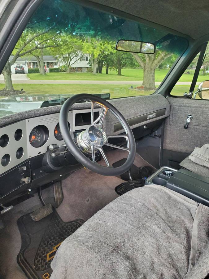 Chevrolet-Short-bed-truck-1979-9