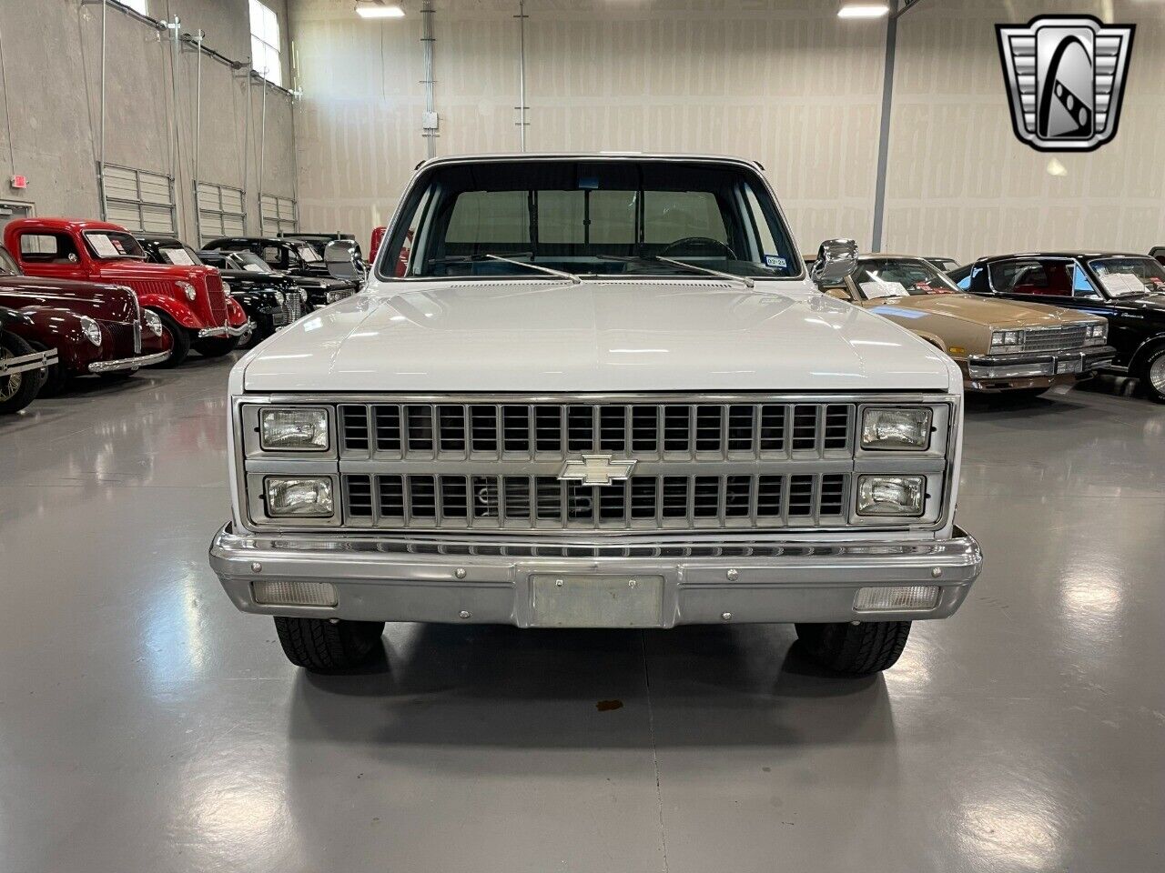 Chevrolet-Silverado-1500-Pickup-1981-2