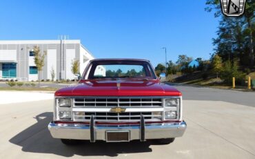 Chevrolet-Silverado-1500-Pickup-1986-3