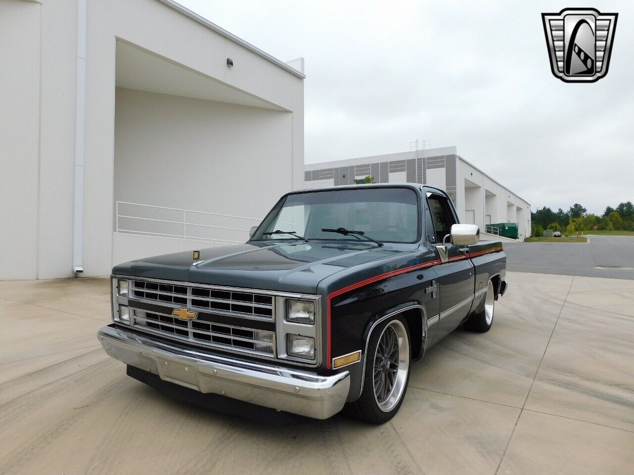 Chevrolet-Silverado-1500-Pickup-1986-4