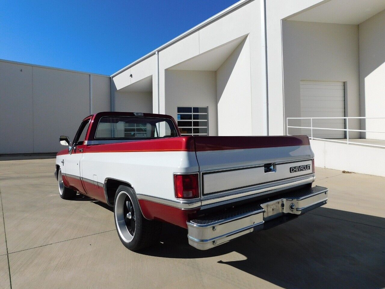 Chevrolet-Silverado-1500-Pickup-1986-8