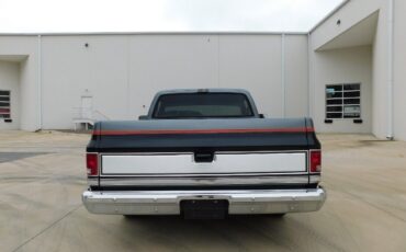 Chevrolet-Silverado-1500-Pickup-1986-9