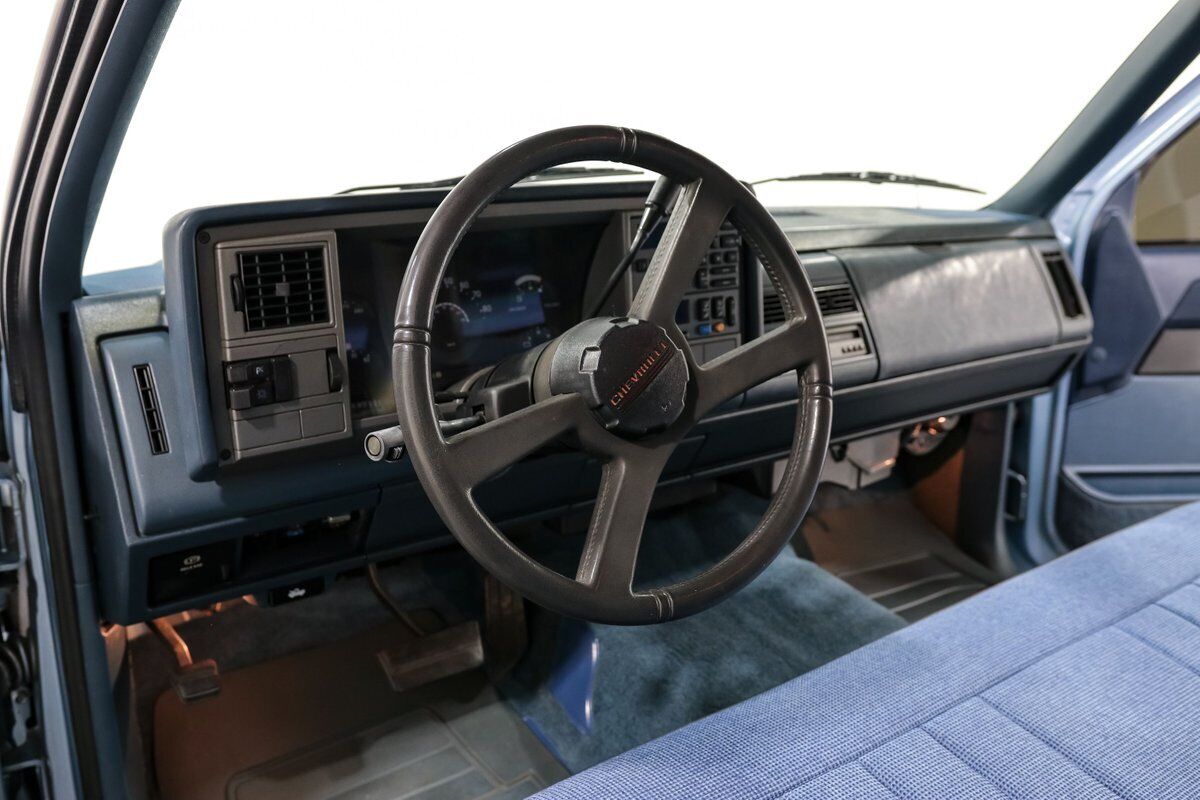 Chevrolet-Silverado-1500-Pickup-1989-12