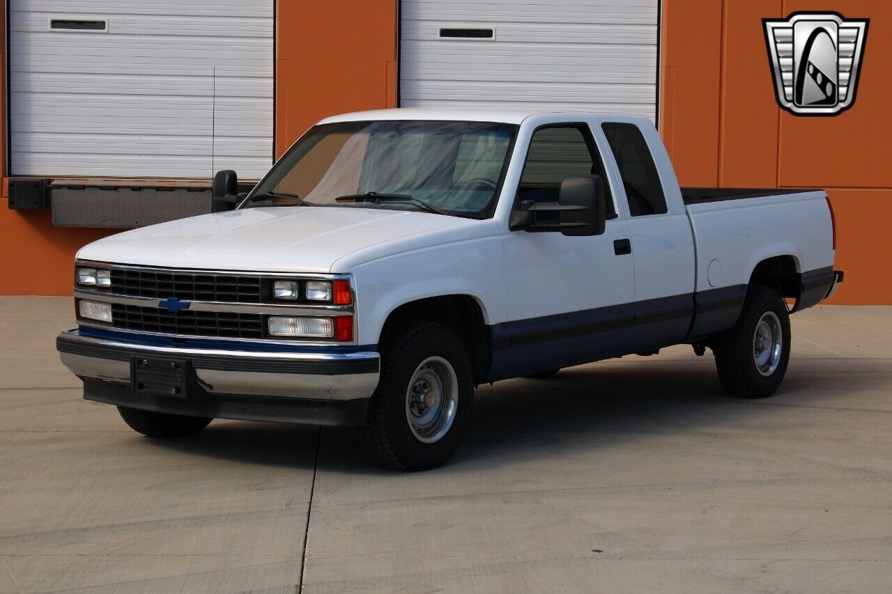 Chevrolet-Silverado-1500-Pickup-1989-2