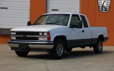 Chevrolet-Silverado-1500-Pickup-1989-3