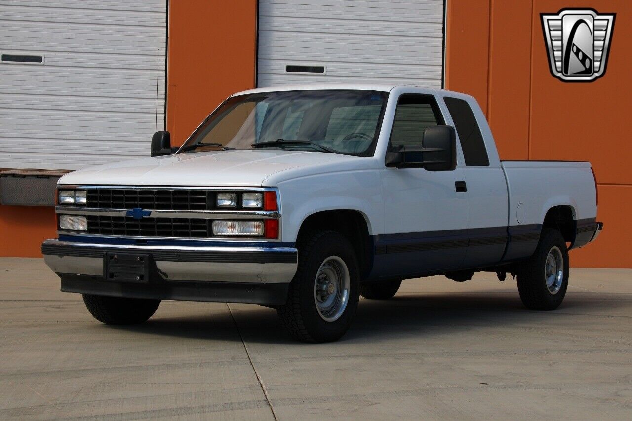 Chevrolet-Silverado-1500-Pickup-1989-3