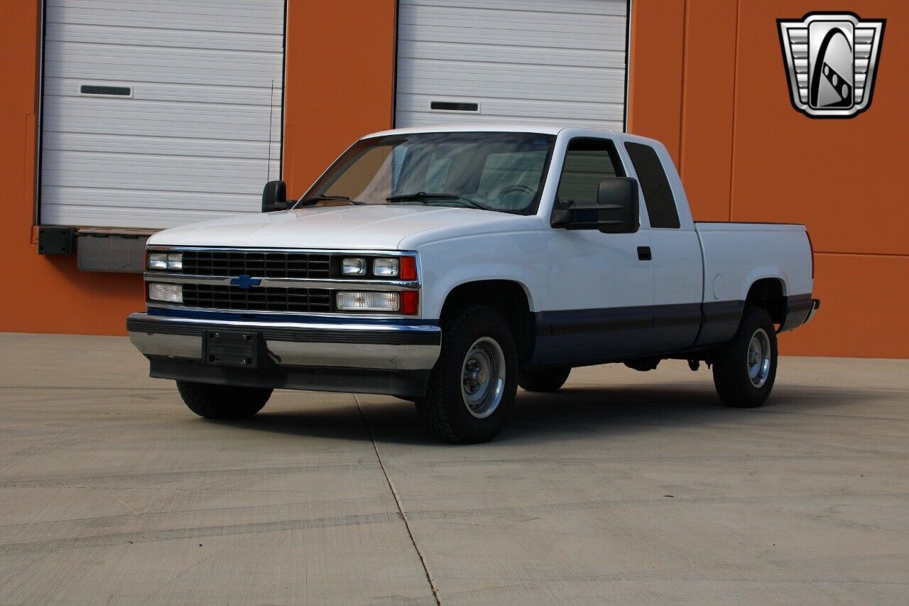 Chevrolet-Silverado-1500-Pickup-1989-4