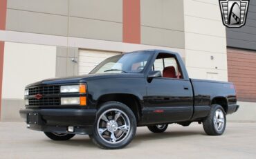 Chevrolet-Silverado-1500-Pickup-1990-2