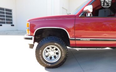 Chevrolet-Silverado-1500-Pickup-1991-5