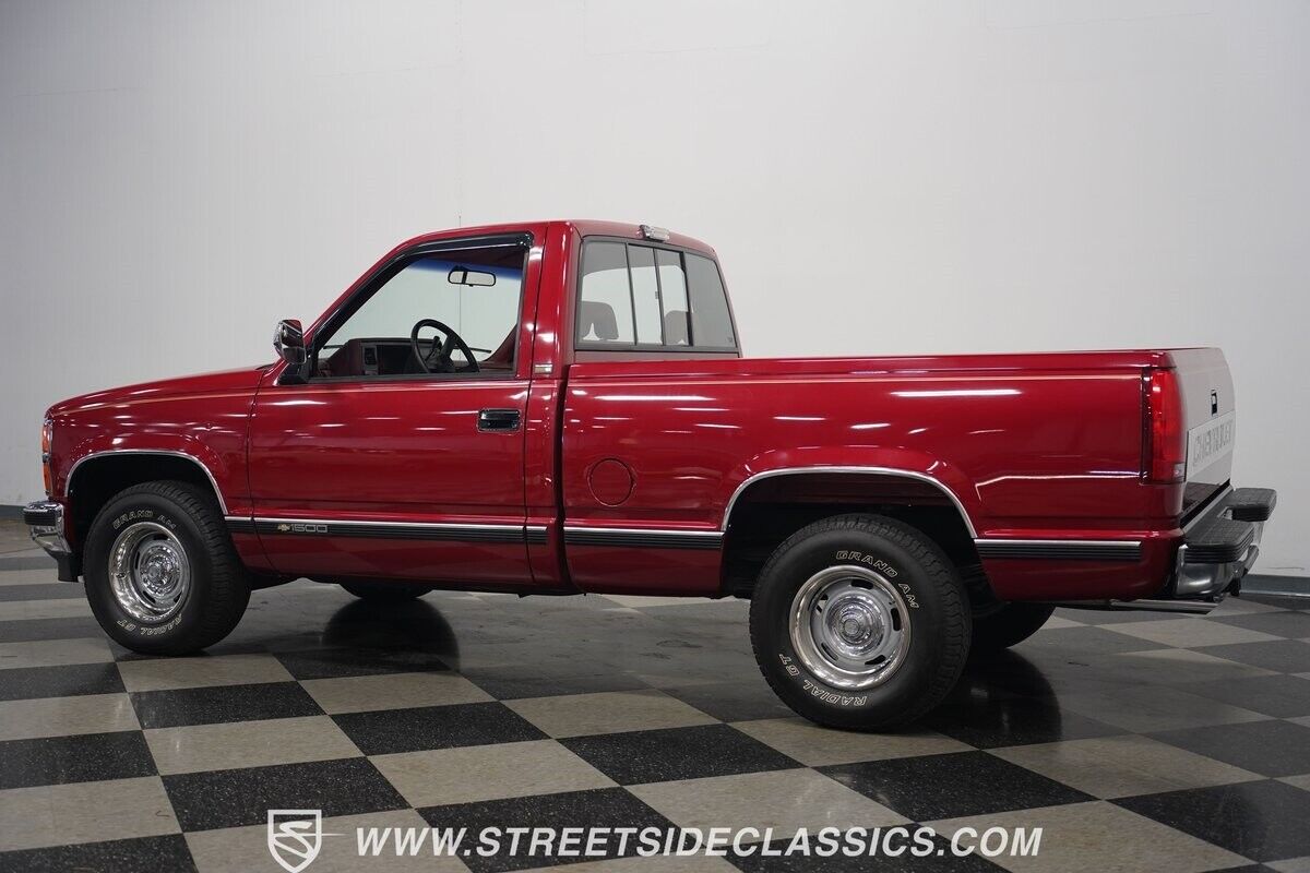 Chevrolet-Silverado-1500-Pickup-1992-10