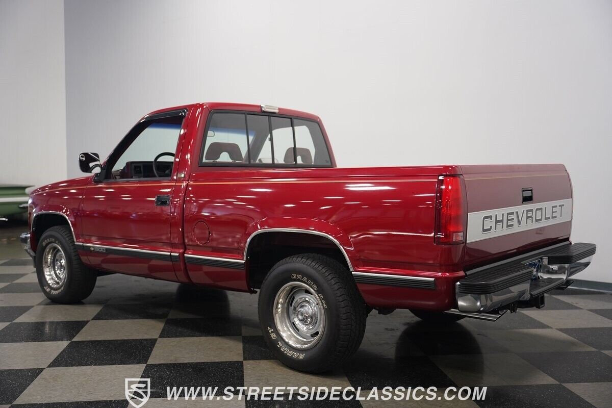 Chevrolet-Silverado-1500-Pickup-1992-11