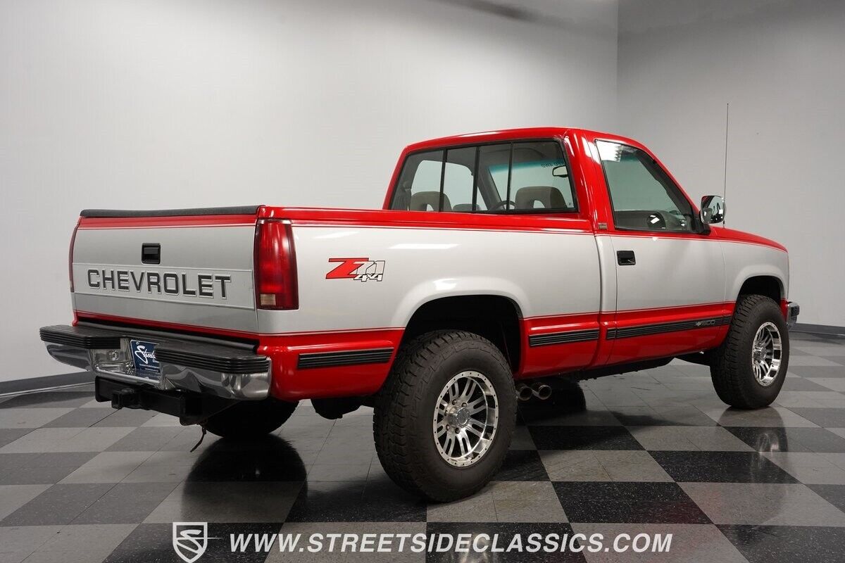 Chevrolet-Silverado-1500-Pickup-1992-12