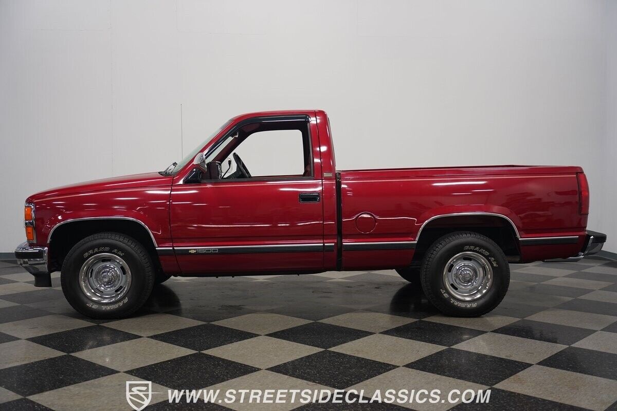 Chevrolet-Silverado-1500-Pickup-1992-2