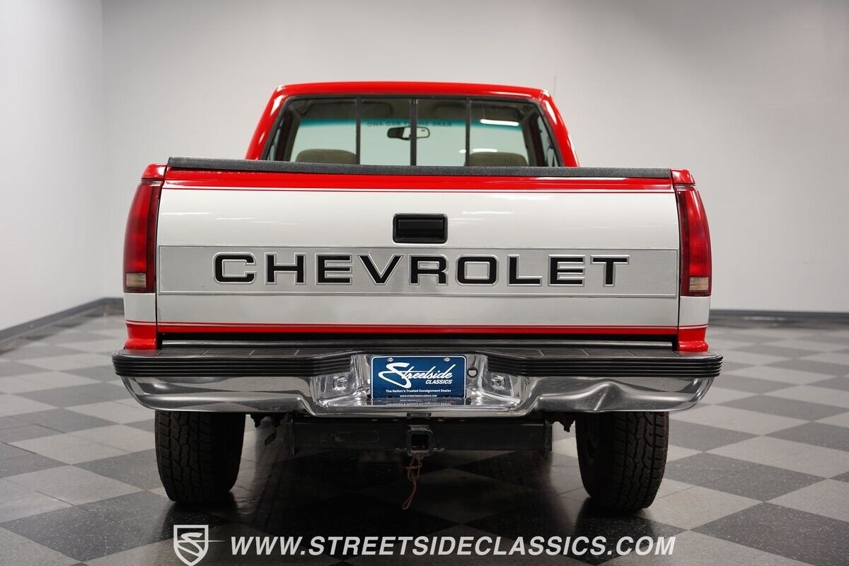 Chevrolet-Silverado-1500-Pickup-1992-25