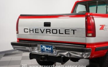 Chevrolet-Silverado-1500-Pickup-1992-26