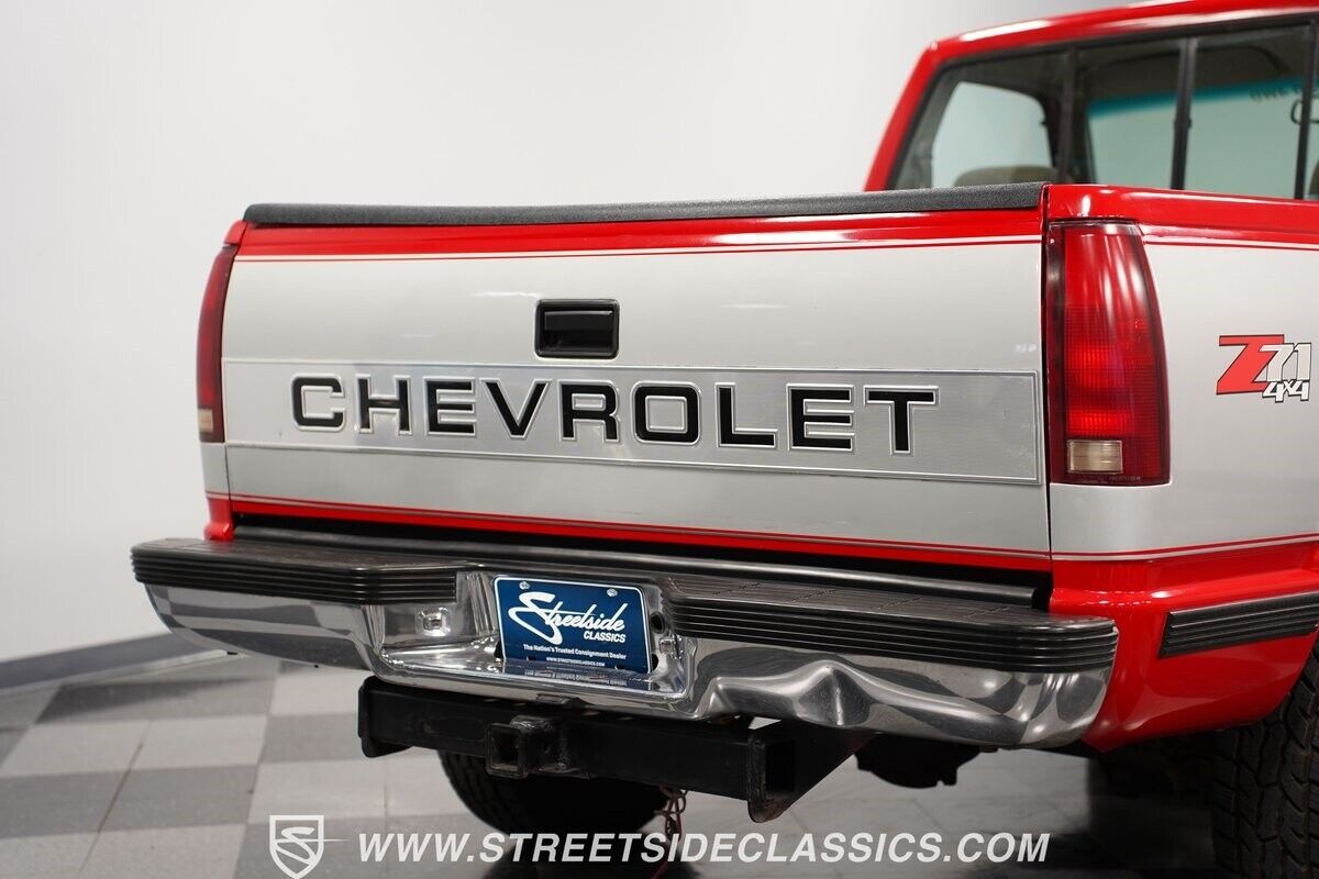 Chevrolet-Silverado-1500-Pickup-1992-26