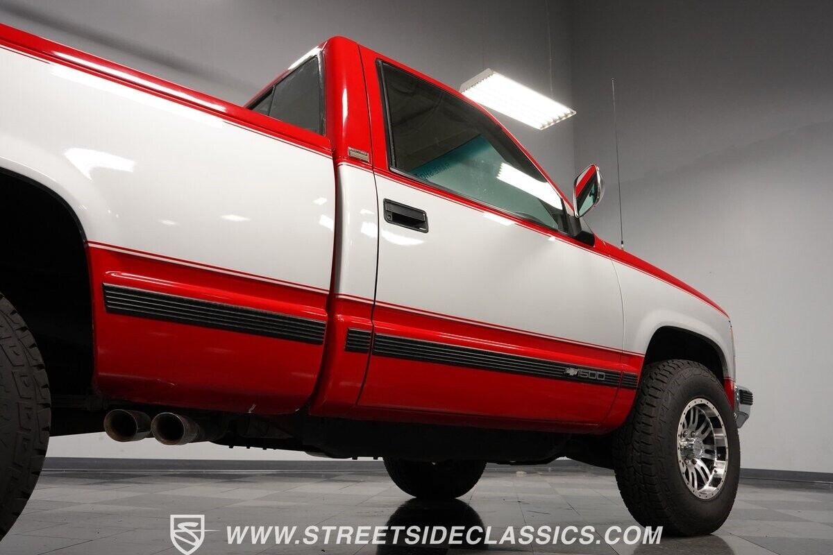 Chevrolet-Silverado-1500-Pickup-1992-28