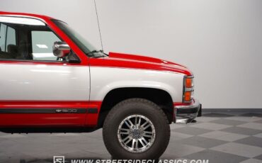 Chevrolet-Silverado-1500-Pickup-1992-30