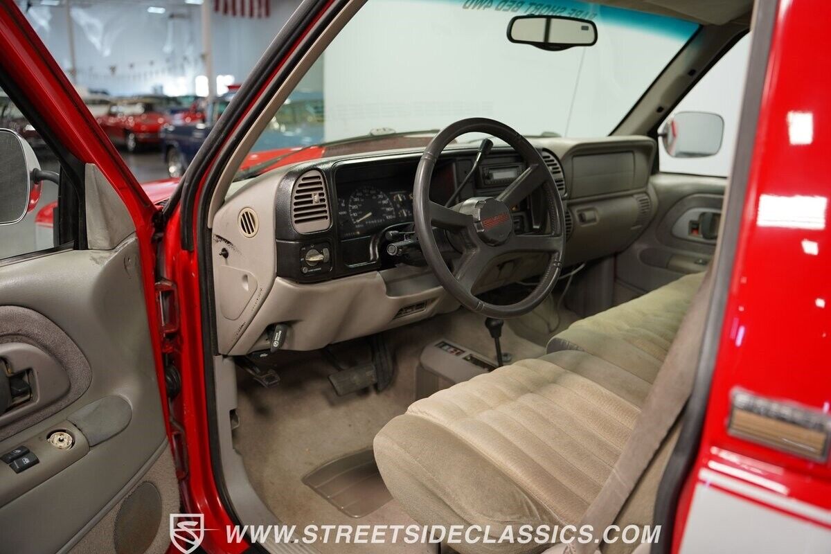 Chevrolet-Silverado-1500-Pickup-1992-4