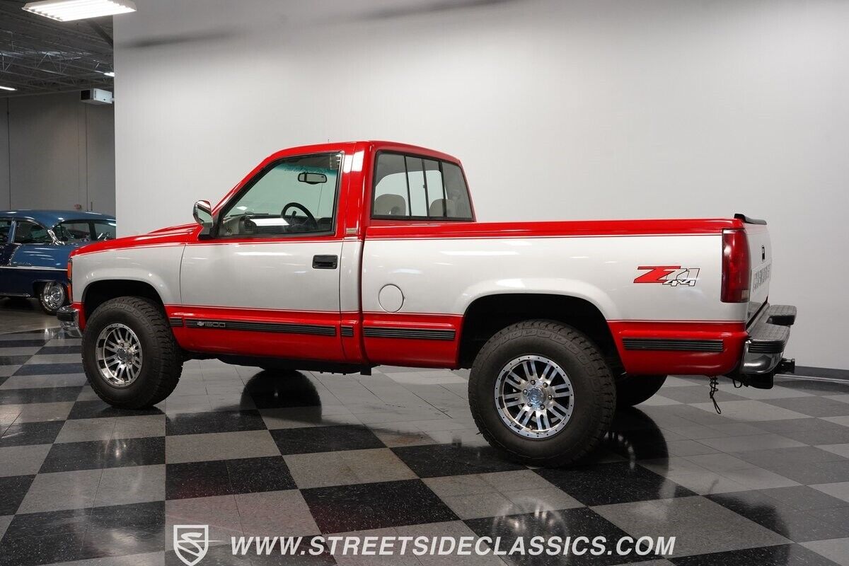 Chevrolet-Silverado-1500-Pickup-1992-8