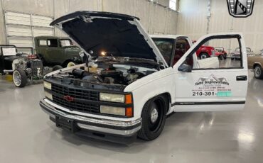 Chevrolet-Silverado-1500-Pickup-1992-8