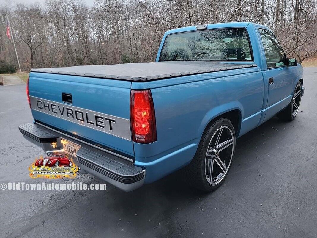 Chevrolet-Silverado-1500-Pickup-1993-10