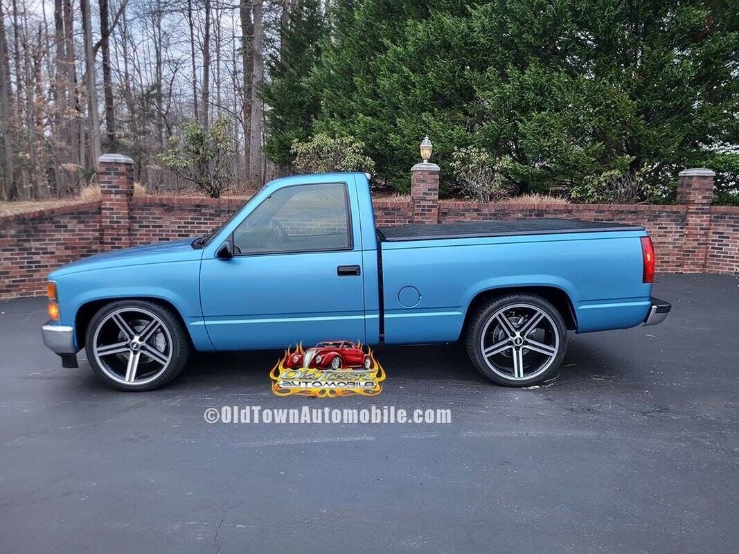 Chevrolet-Silverado-1500-Pickup-1993-2