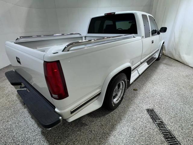 Chevrolet-Silverado-1500-Pickup-1994-8