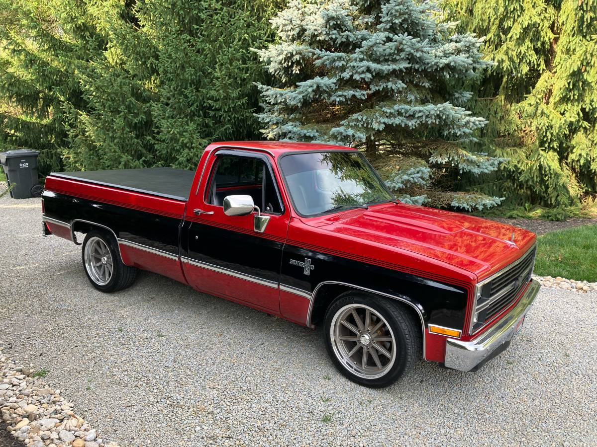 Chevrolet-Silverado-1500-lt-1984-1