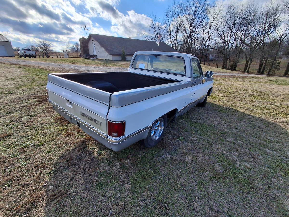 Chevrolet-Silverado-1981-2