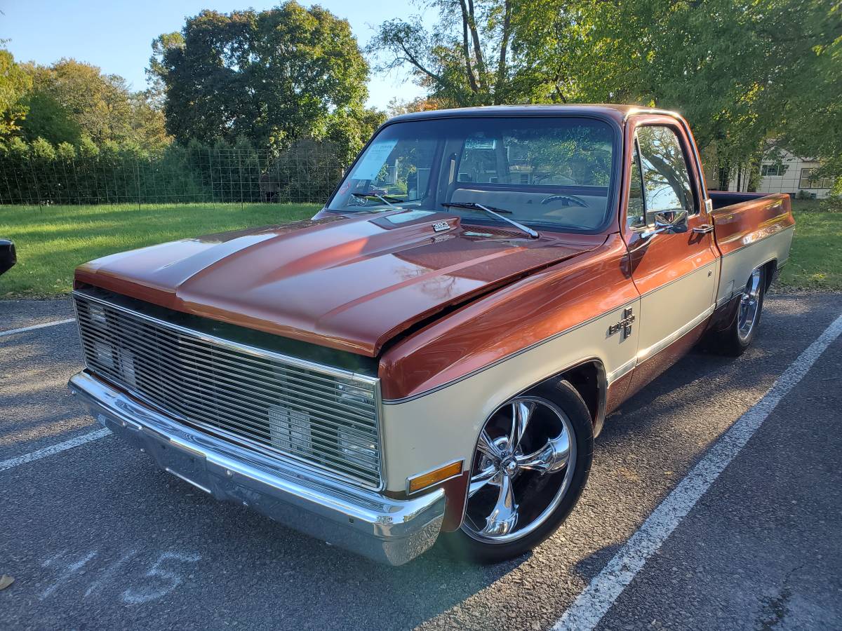 Chevrolet-Silverado-1983-4