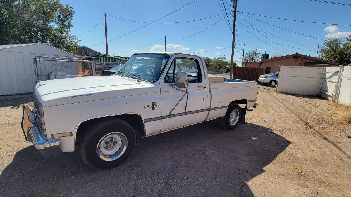 Chevrolet-Silverado-1984-1