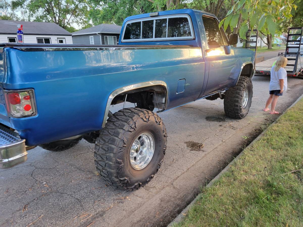 Chevrolet-Silverado-1986-3