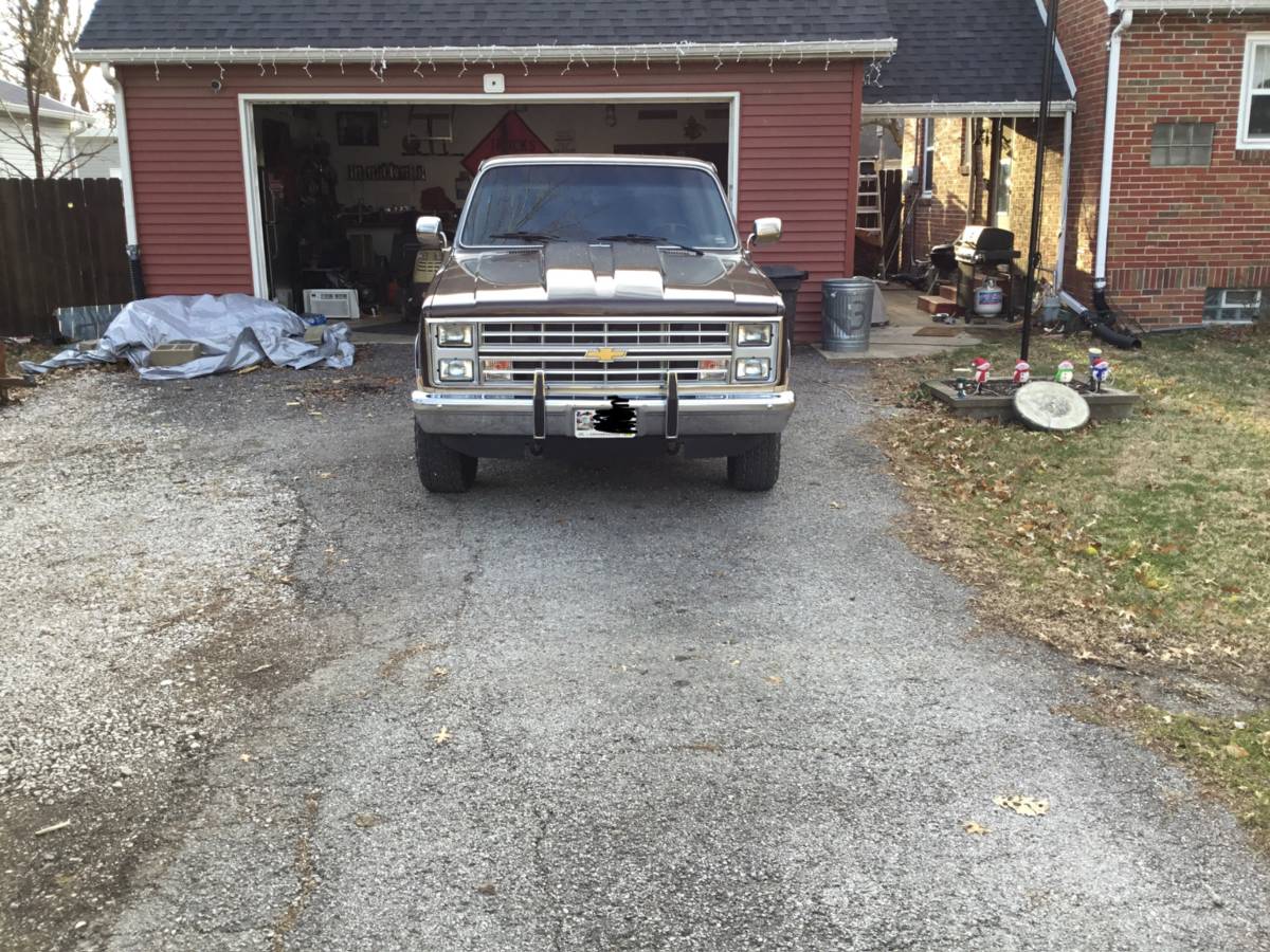 Chevrolet-Silverado-1986-3