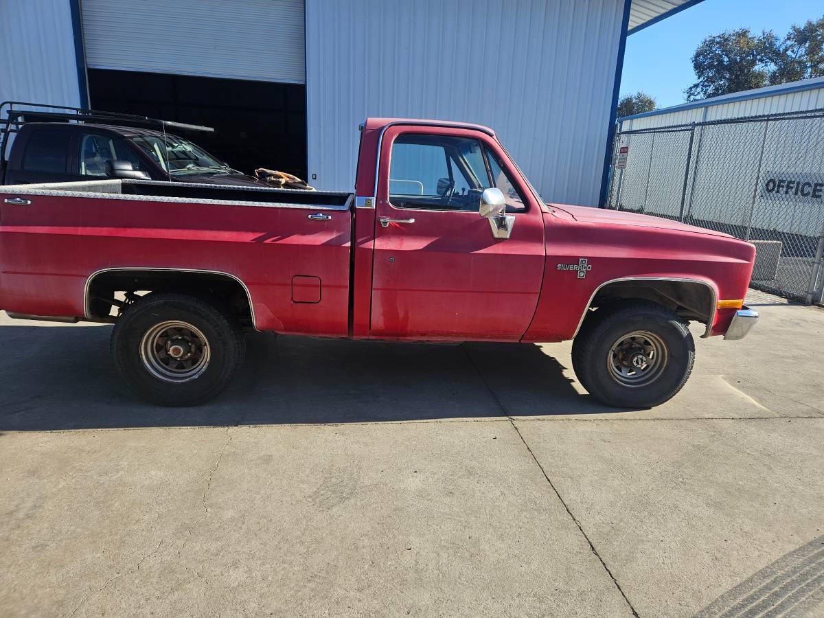 Chevrolet-Silverado-1987-1