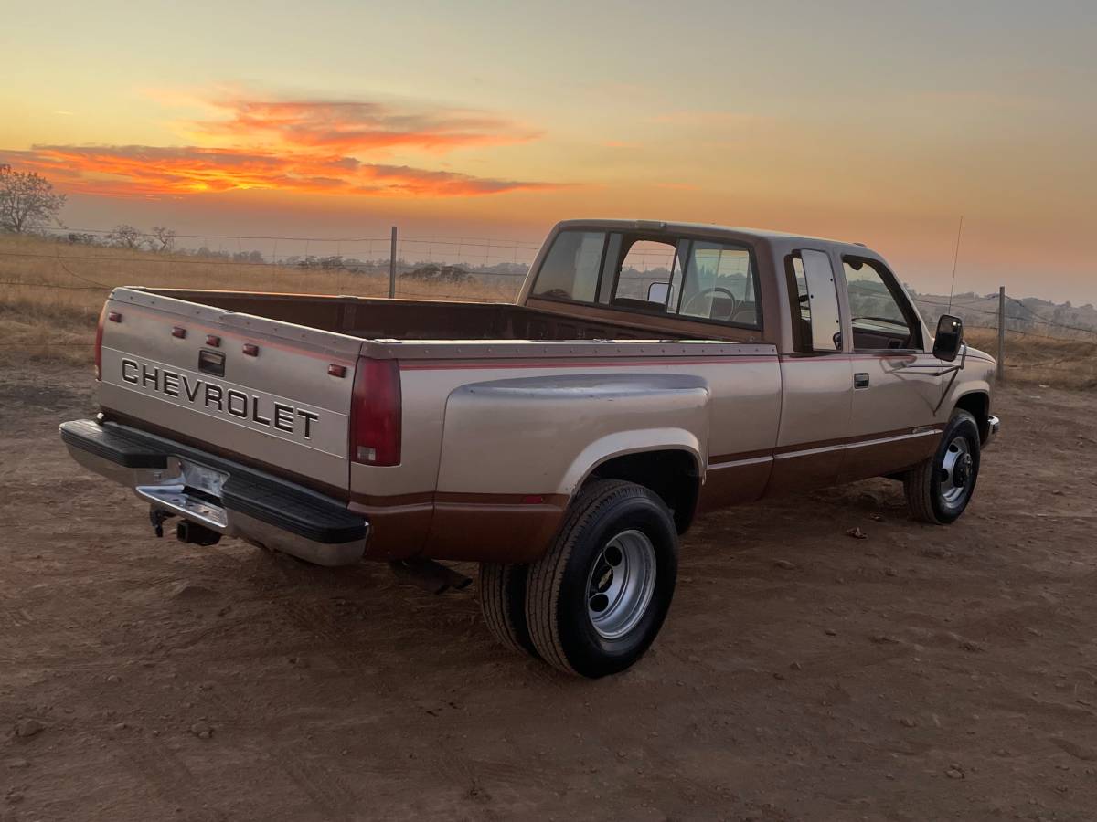 Chevrolet-Silverado-1989-10