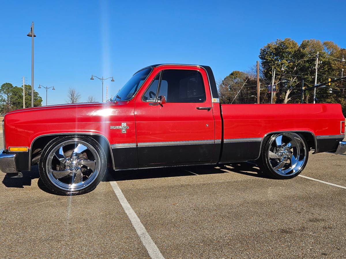 Chevrolet-Silverado-c10-1984-2