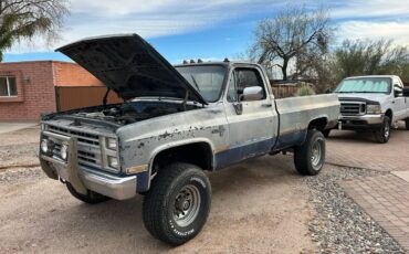 Chevrolet-Silverado-k30-1985-10