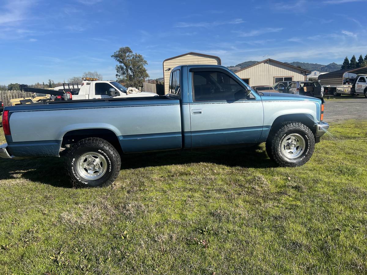 Chevrolet-Silverado-long-bed-4x4-1990-1