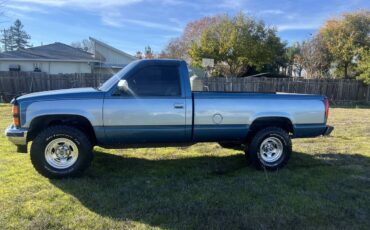 Chevrolet-Silverado-long-bed-4x4-1990