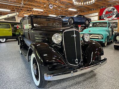 Chevrolet-Standard-Berline-1935-12