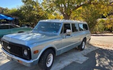 Chevrolet-Suburban-1972-2