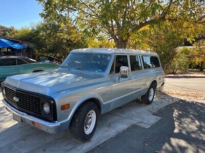 Chevrolet-Suburban-1972-2