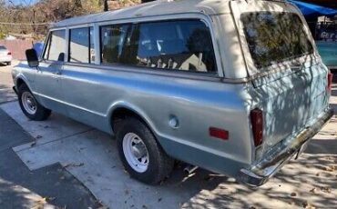 Chevrolet-Suburban-1972-3