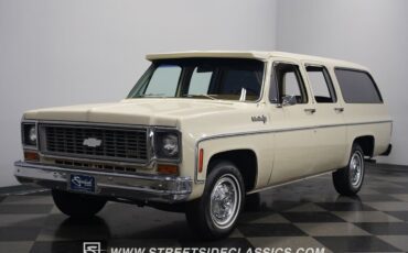 Chevrolet-Suburban-1973-6